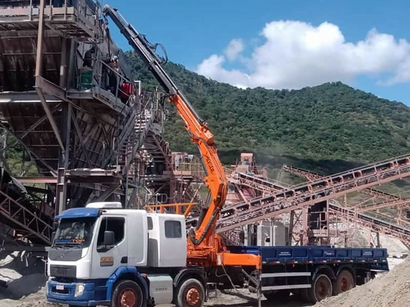 Caminhão Munck 45 toneladas